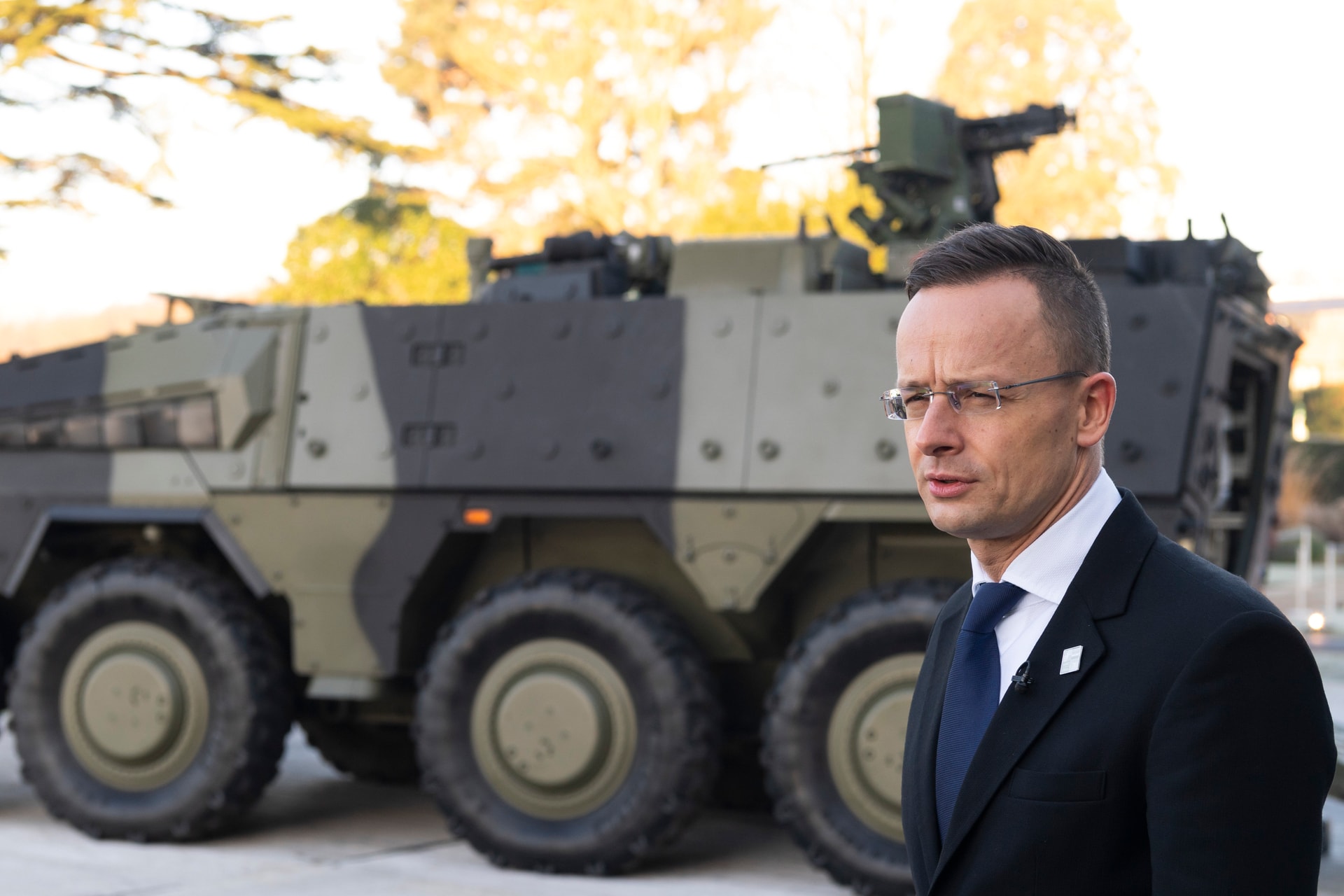 „Új biztonsági kihívások miatt is szükség van a NATO-ra”