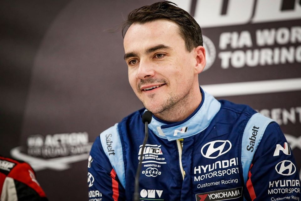 Virtuális bajnokságot indít Michelisz Norbert