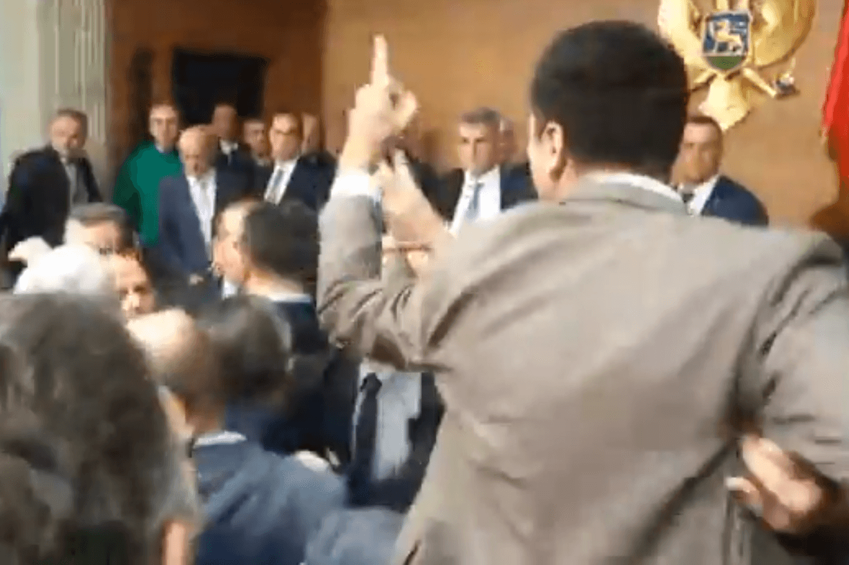 Egy egész frakciót állított elő a rendőrség Montenegróban