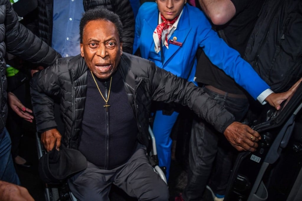 Pelé mindenkit megnyugtatott, jól érzi magát, és igyekszik aktív maradni