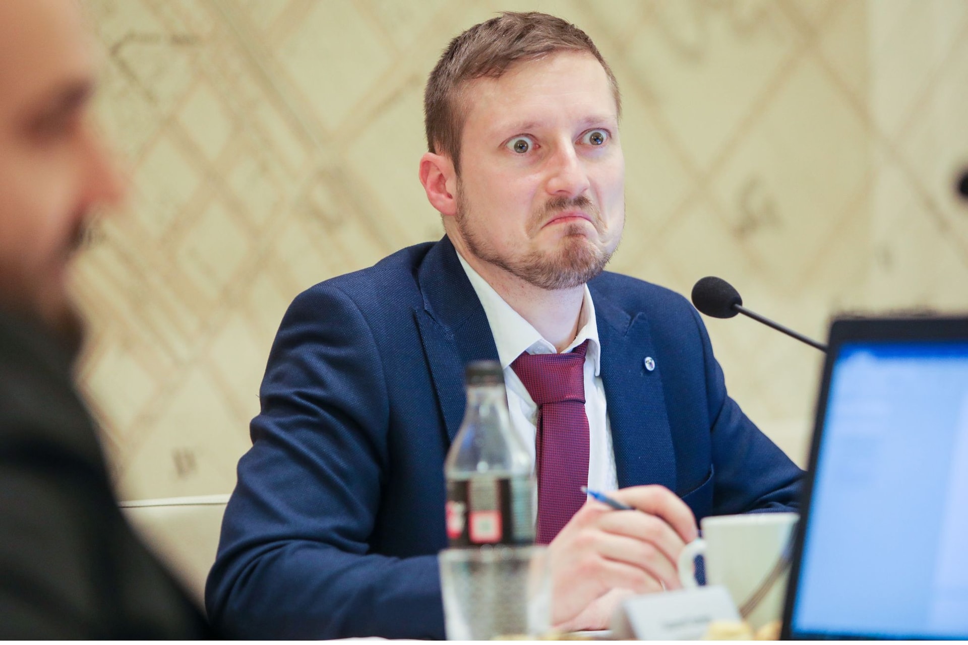 Végrehajtó fogja bevasalni a pénzt a szocialistákon