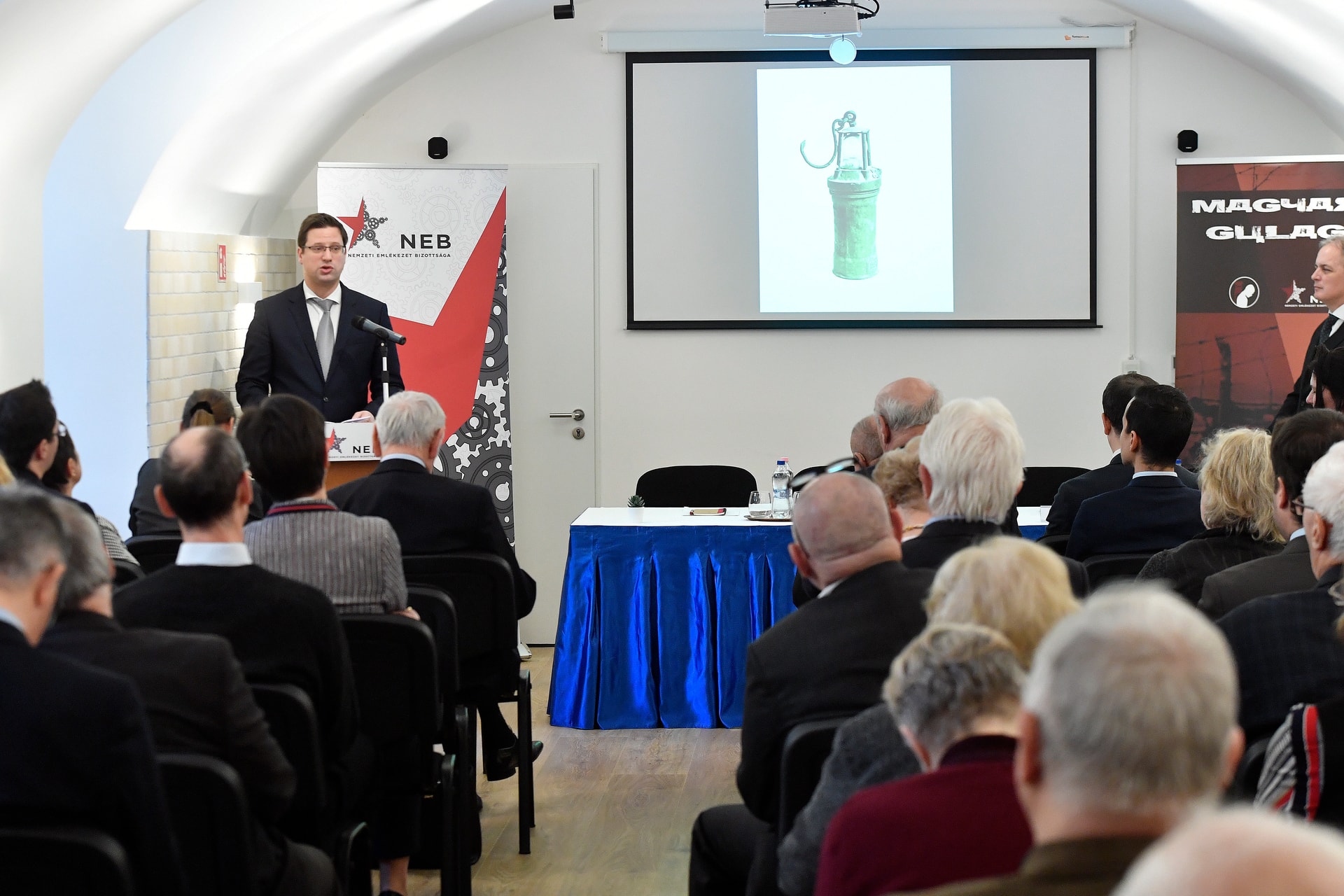 Gulyás Gergely: Megtört emberek sorsával szembenézni soha nem könnyű