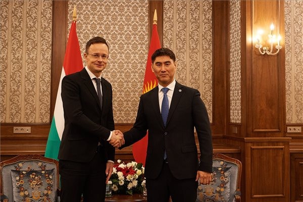 Szijjártó: Jó döntés volt a keleti nyitás
