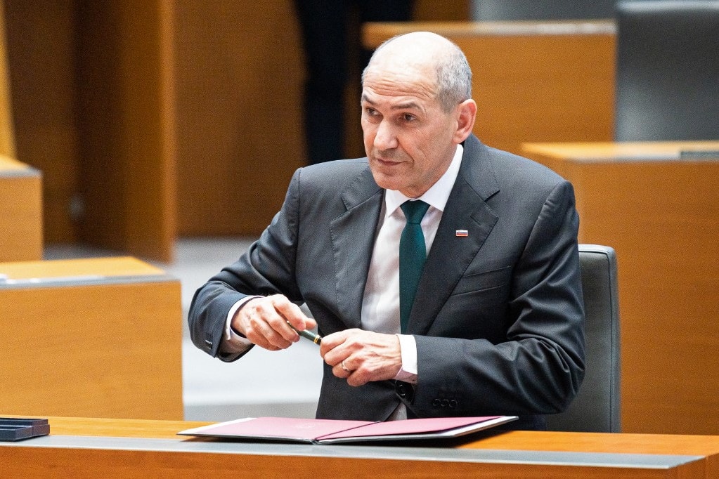 Felhatalmazta a szlovén parlament Janez Jansát a kormányalakításra