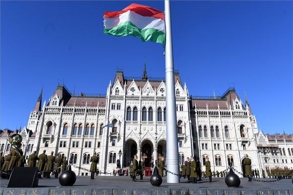Idén is online tartják a március 15-i ünnepségeket