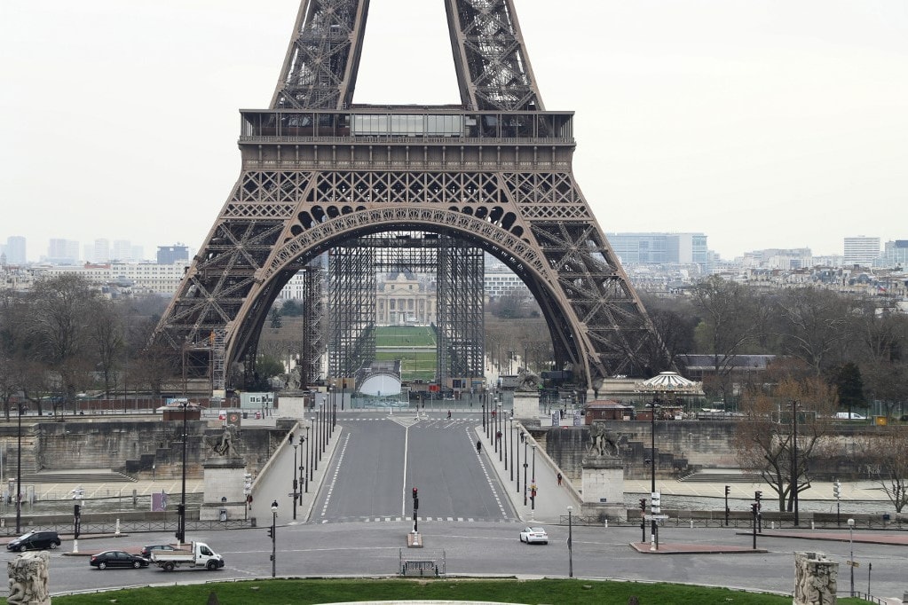 Egészségügyi dolgozók jelentették fel a francia kormányt