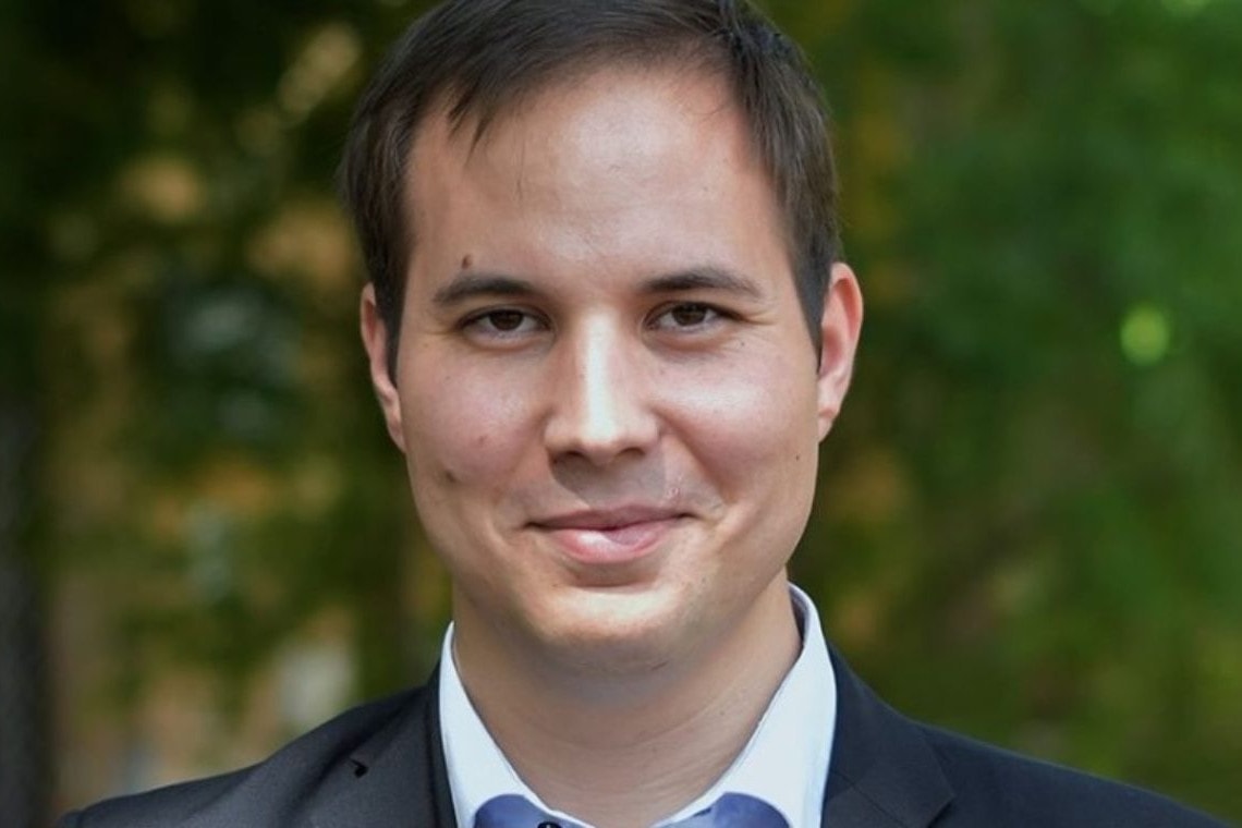 „Távozzon a közéletből a politikai gyilkosságot elfogadható eszköznek tartó Szarvas Koppány Bendegúz!”