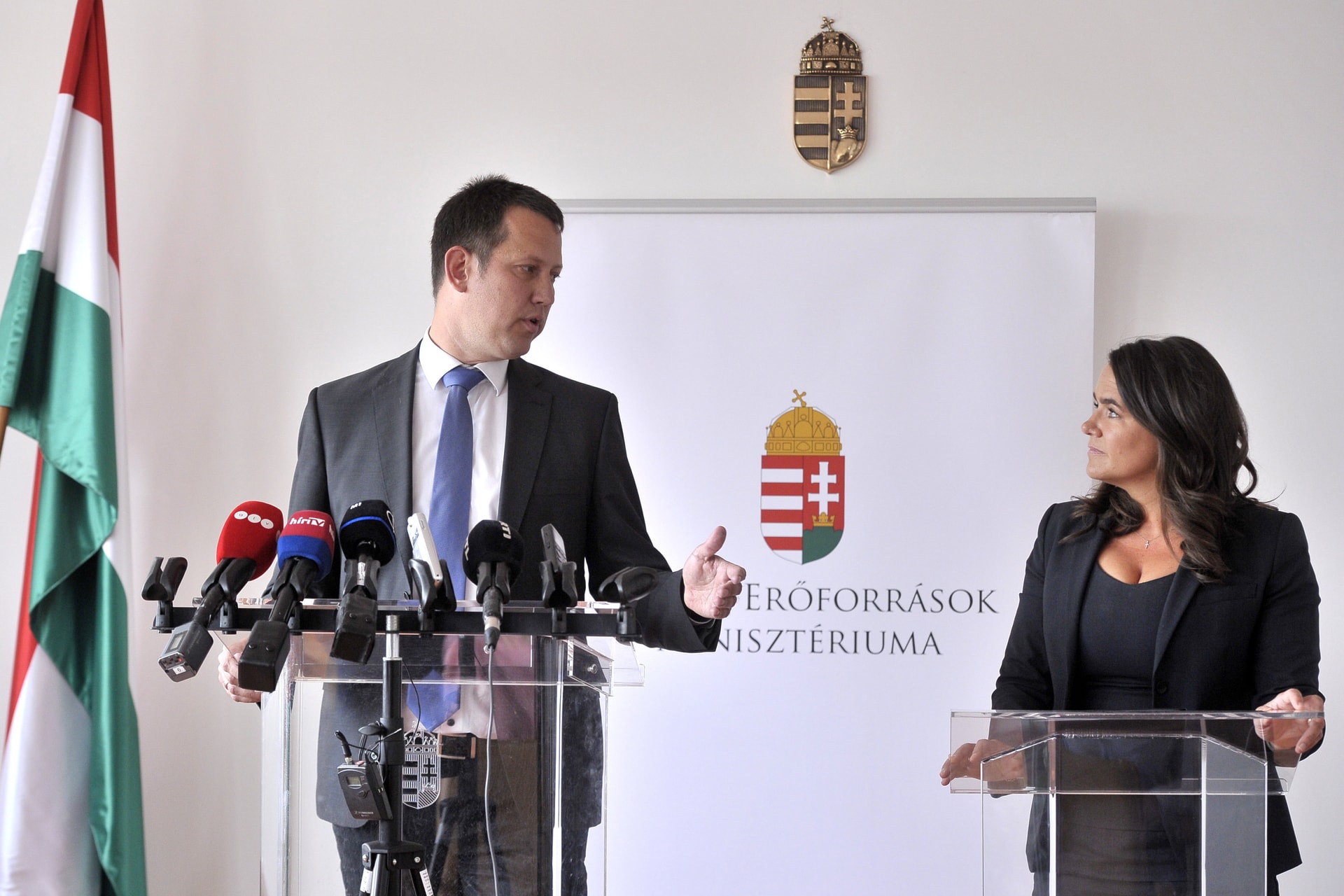 Egyszerűbb és gyorsabb lesz a gyermekek örökbefogadása