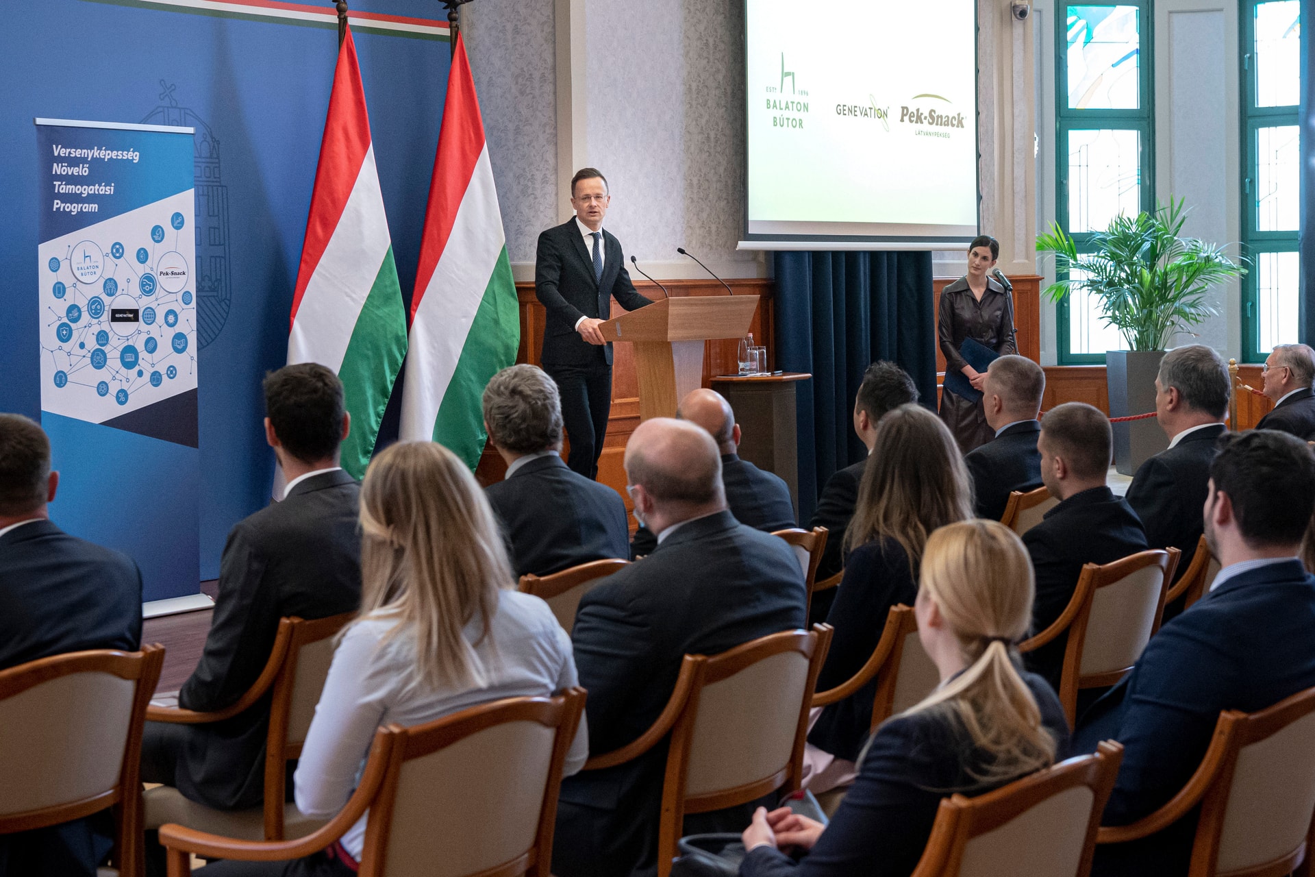 Szijjártó: A munkahelyvédelem a válságkezelés új feladata