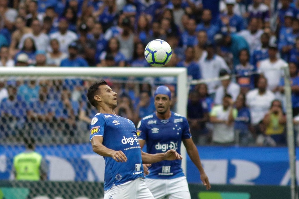 Autójával kétszáz méteres mélységbe zuhant a brazil focista