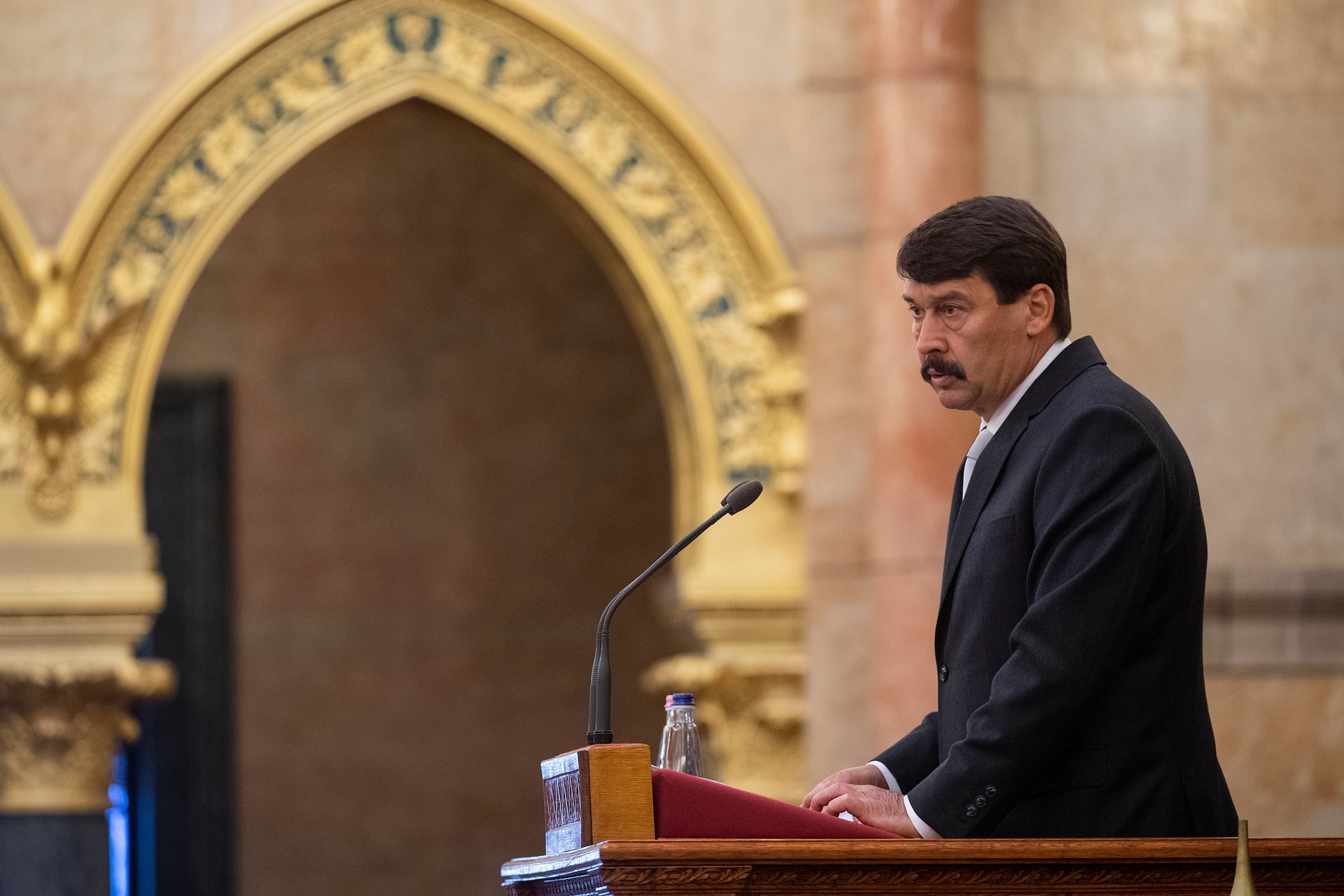 Áder János kihirdette a költségvetés megalapozásáról szóló törvényt