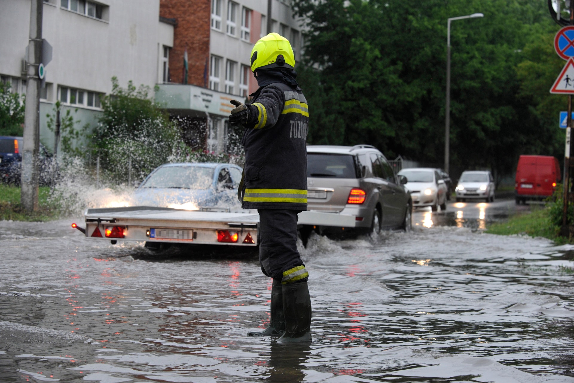 Károkat okozott a hirtelen felgyűlt esővíz