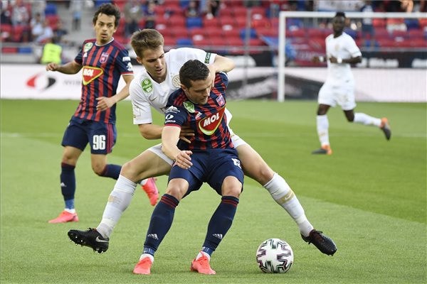 Ferencváros elleni győztes góllal búcsúzott Fehérvártól Juhász Roland