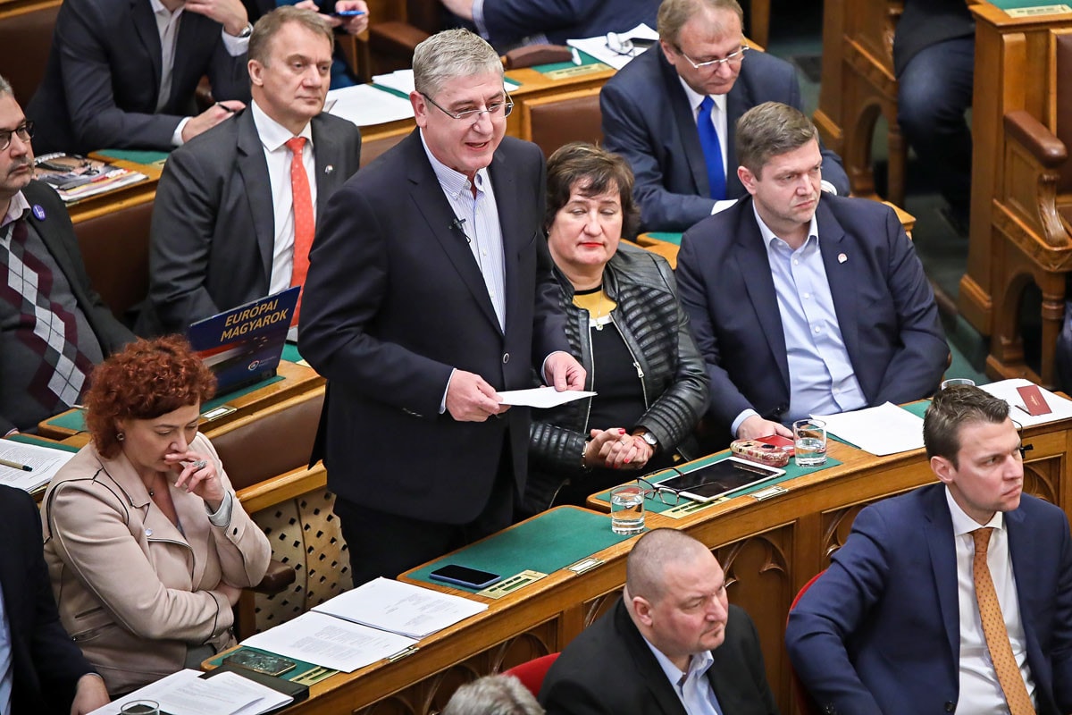 Téves és hiteltelen a gyurcsányista  koncepció kódja