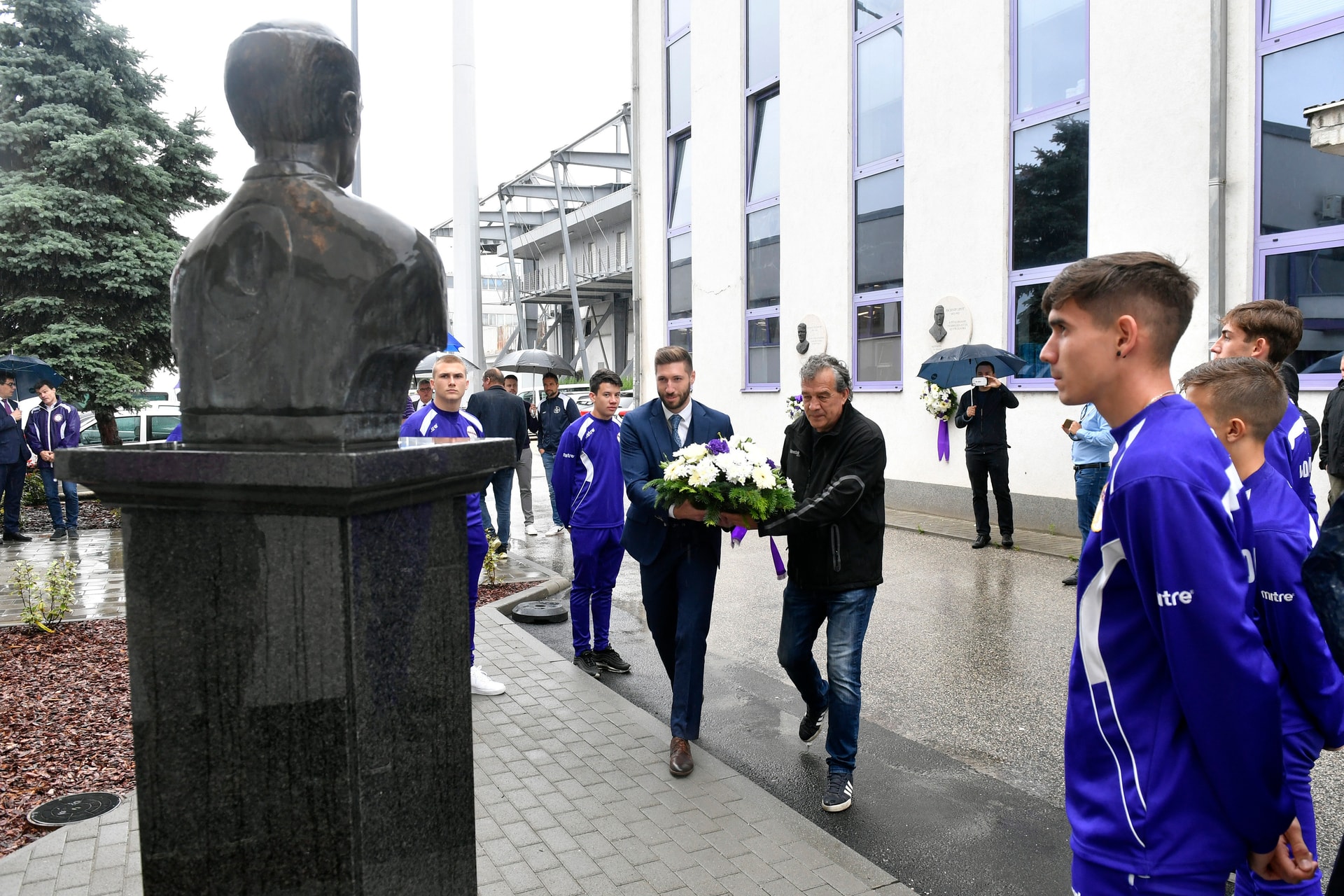 A 135 éves UTE megalapítására emlékeztek a Megyeri úton
