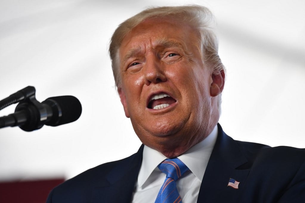 Trump felvetette a novemberben esedékes elnökválasztás elhalasztását