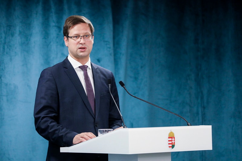 Gulyás: Nem zárható ki a szigorítás