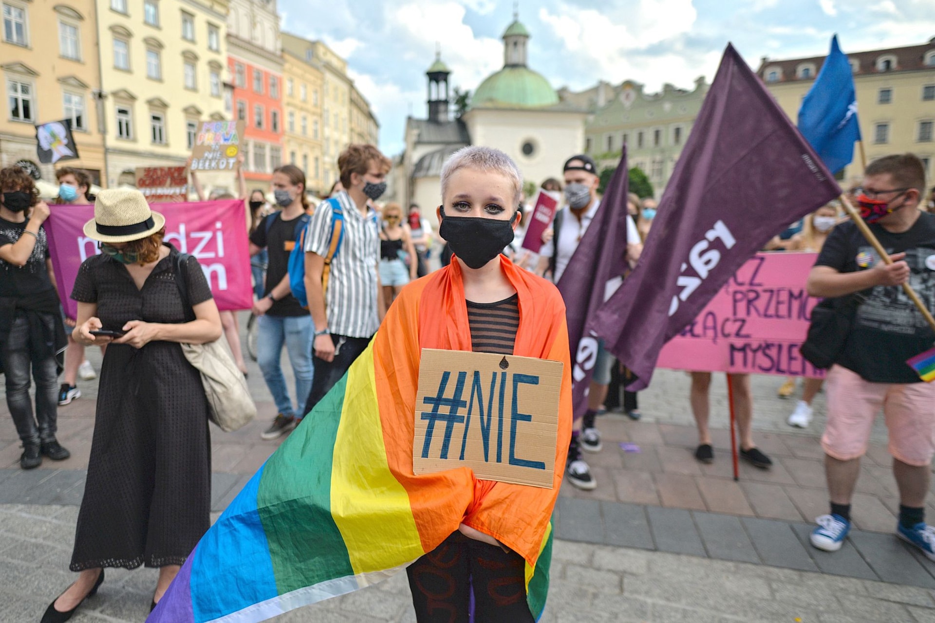 Varsó mérheti az újabb csapást a genderlobbira