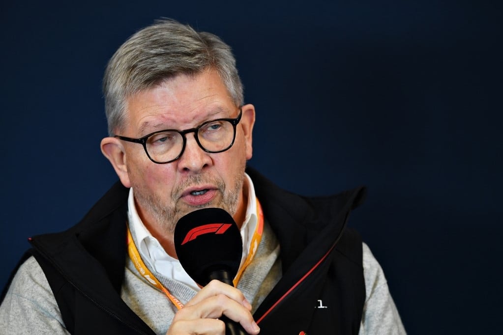 Ross Brawn szerint minden csapat lop ötleteket a riválisaitól