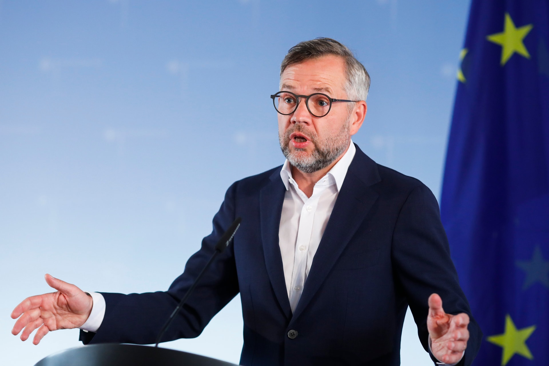 Antiszemitizmussal vádolta meg hazánkat Michael Roth