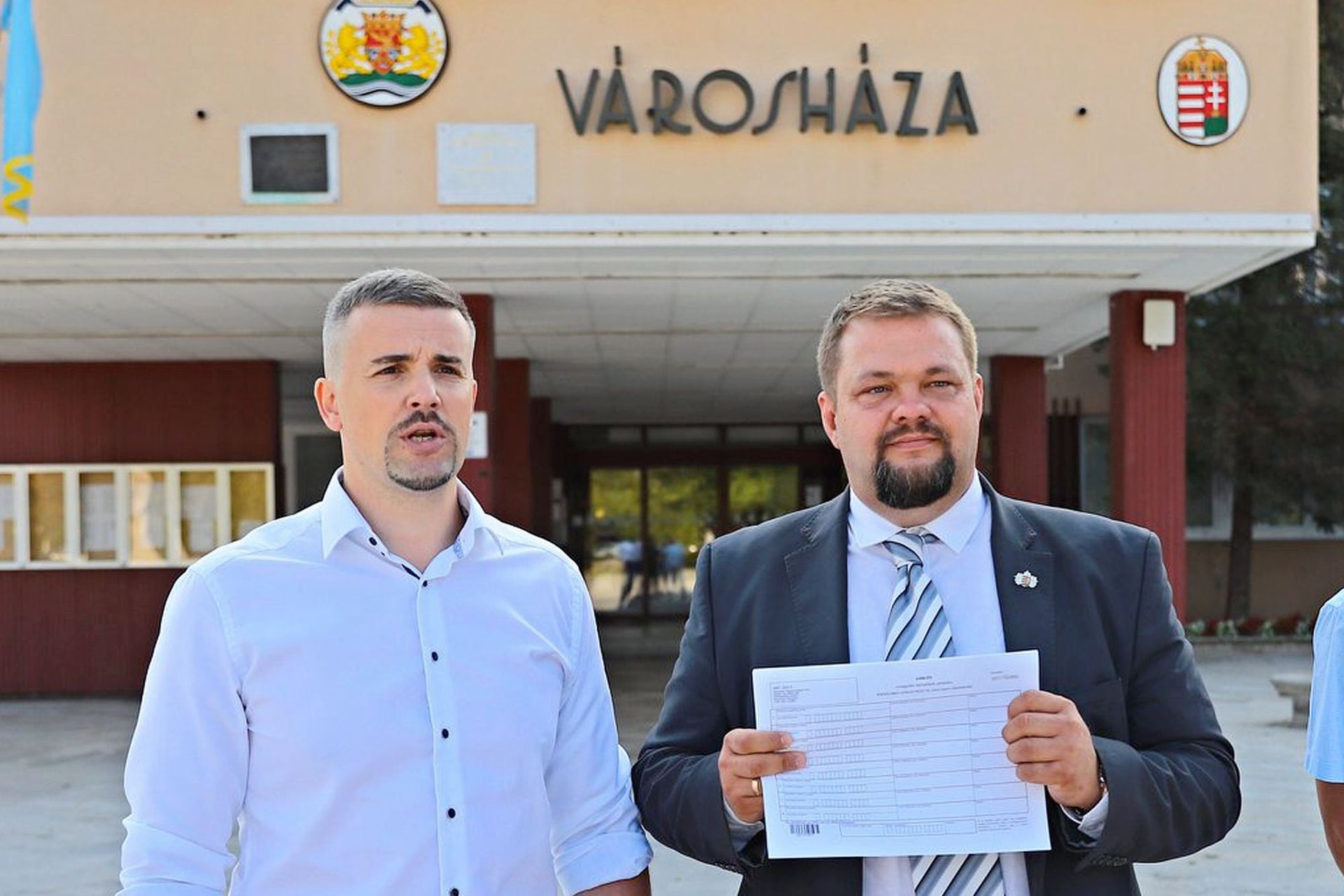 Elfedik belső vitáikat a baloldali pártok