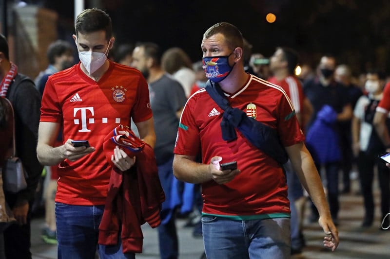 Kötelező lesz a maszkviselés a szabadtéri rendezvényeken is