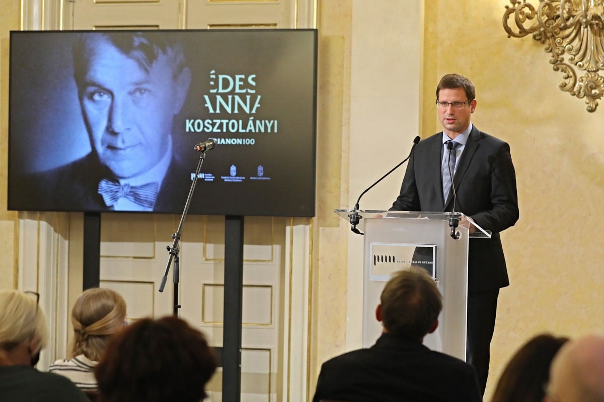 Trianonról Kosztolányi szemüvegén keresztül