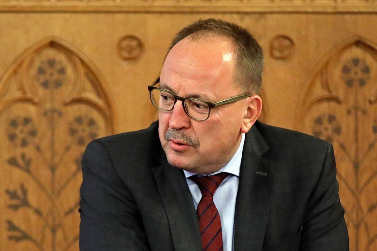 Nyílt sisakos kiállás az Európa Tanácsban