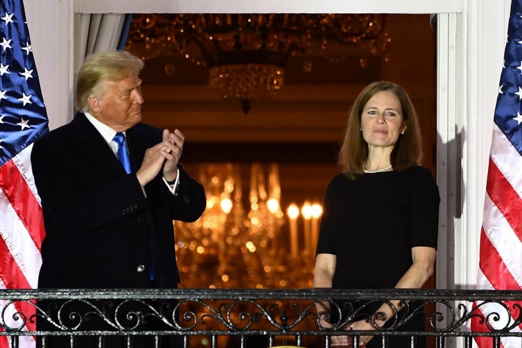 Trump nagy sikere: Újabb konzervatív alkotmánybíró tett esküt