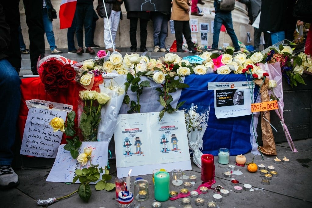 Újabb rendőri akciók a francia tanárgyilkosság ügyében