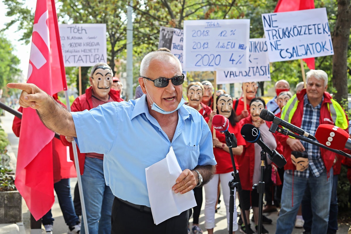 Gőzerővel zajlik az MSZP DK-ba történő beépítése