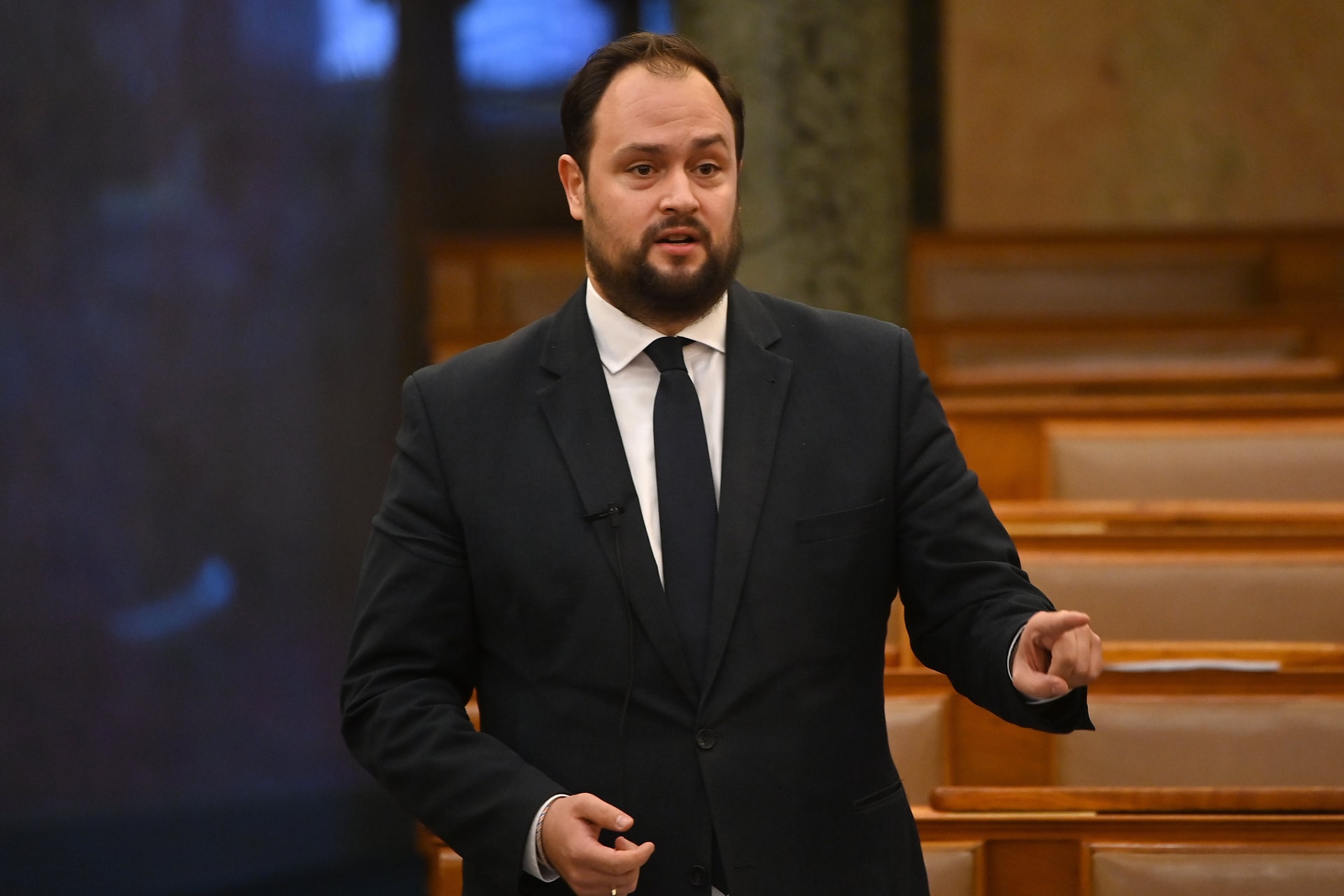 „A baloldal egy hataloméhes, piti fenyegető banda”