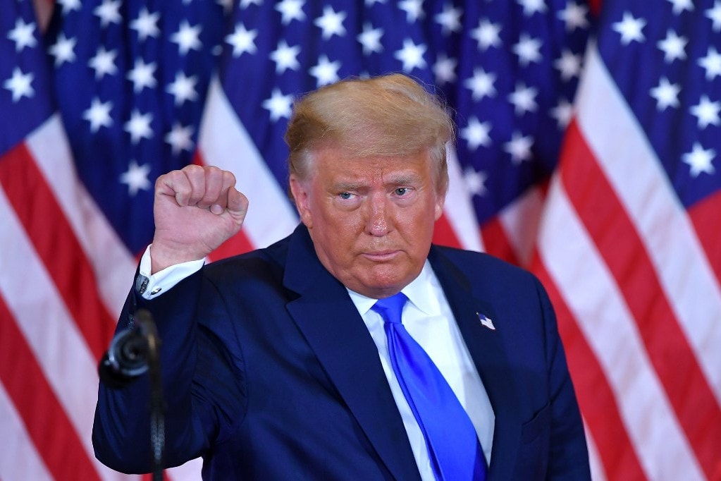 Trump teljes átláthatóságot követel és a jogi csaták folytatását ígéri