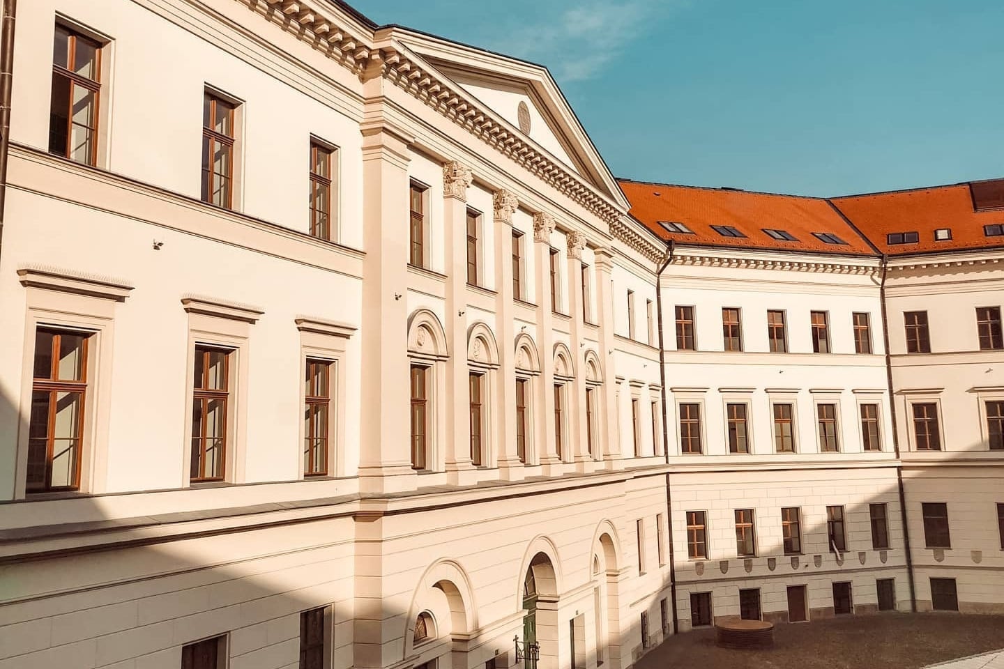Helyszíneléssel és repülőszimulátorral is lehet ismerkedni az NKE rendezvényein