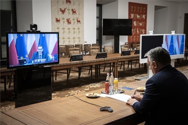 Megkezdődött az uniós csúcs