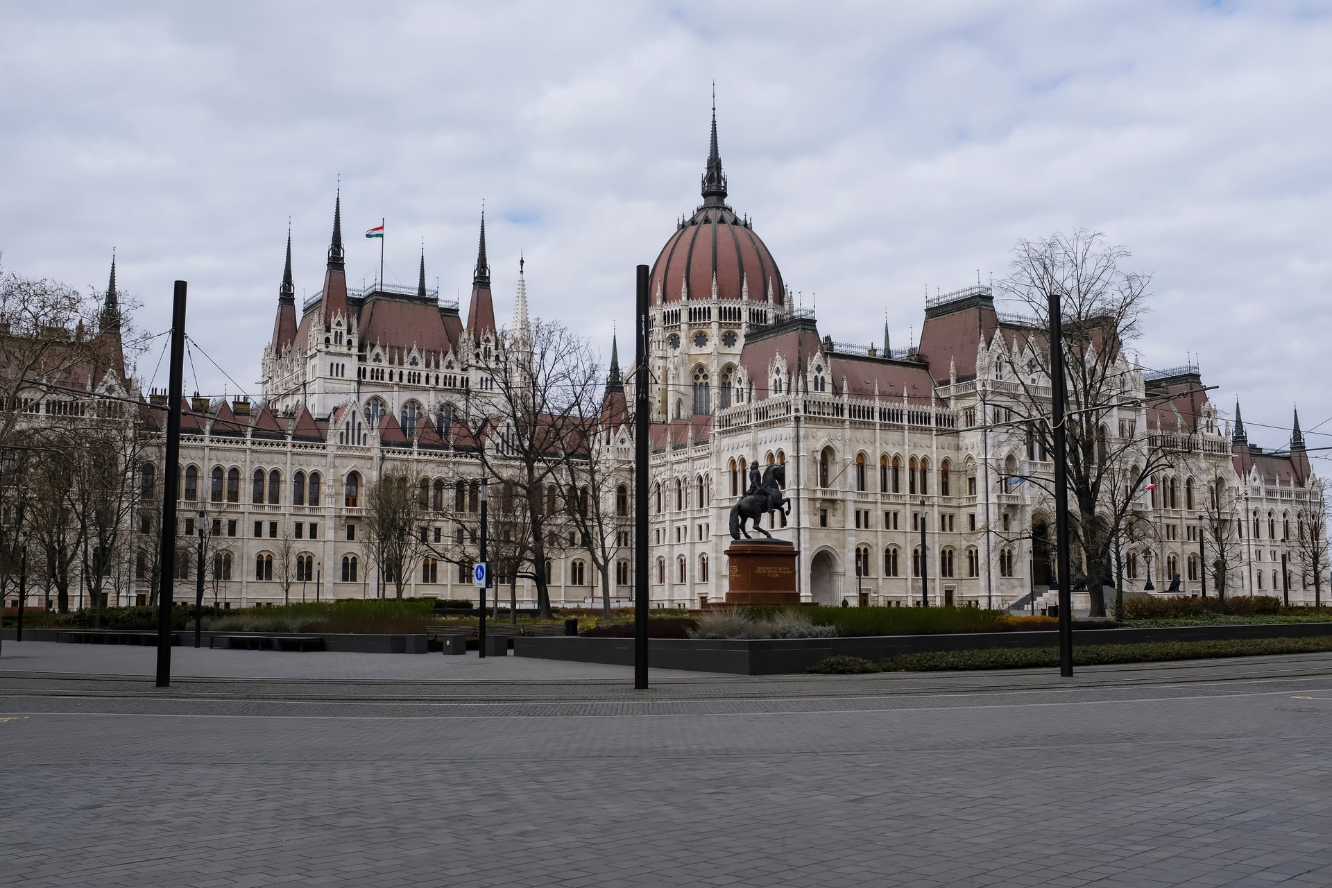 Ezeket a fontos törvénymódosításokat nyújtotta be a kormány