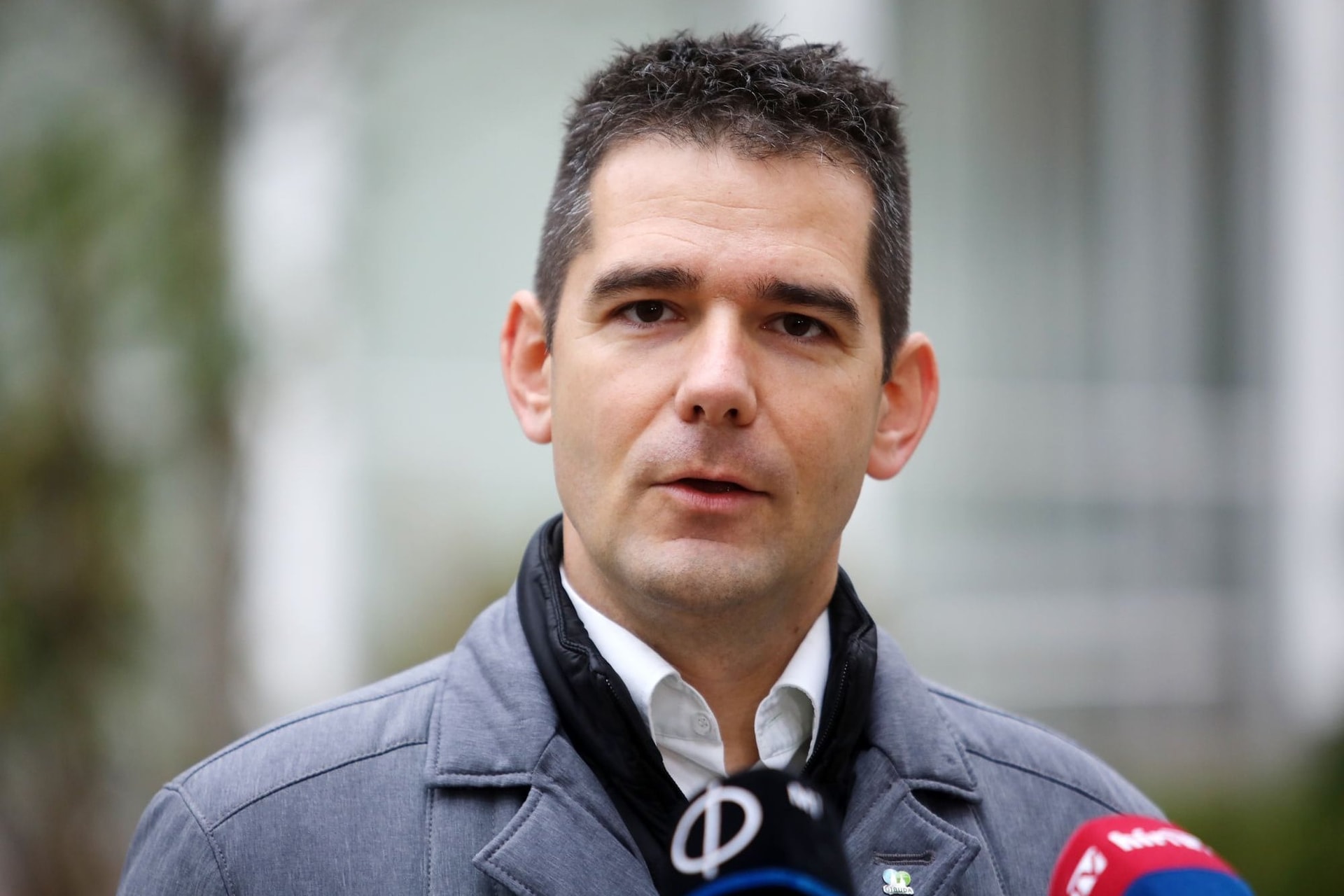 Tűzparancsot követel a határon Novák Előd