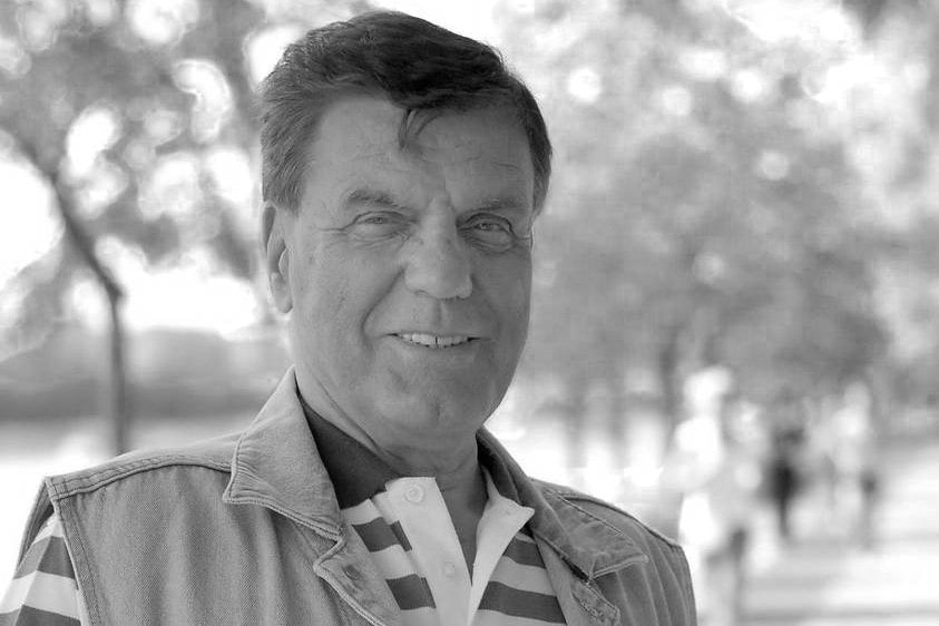 Elhunyt Éless Béla