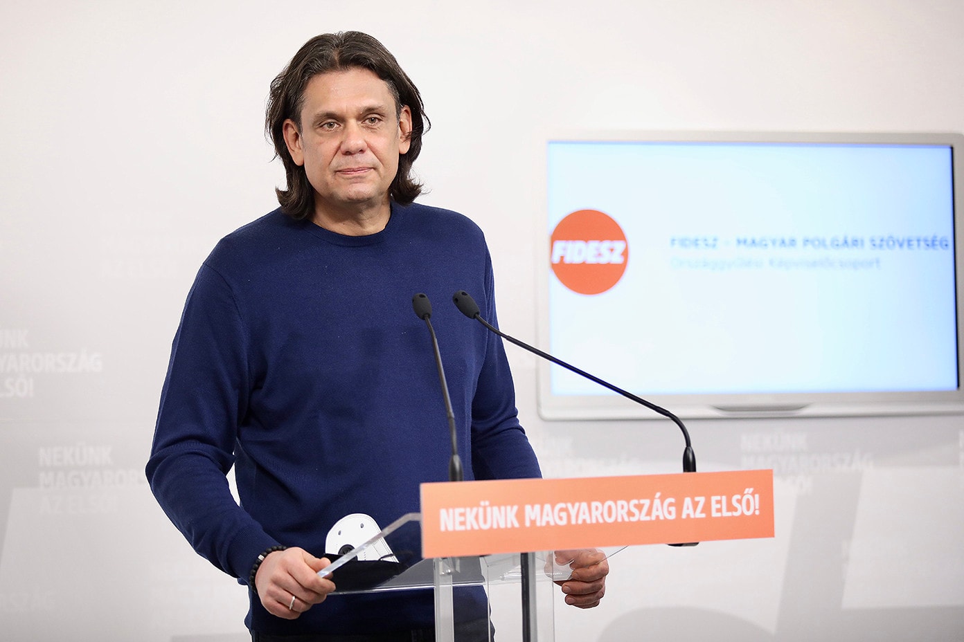 Deutsch: Kíméletlen következetességgel folyik a Soros-terv végrehajtása