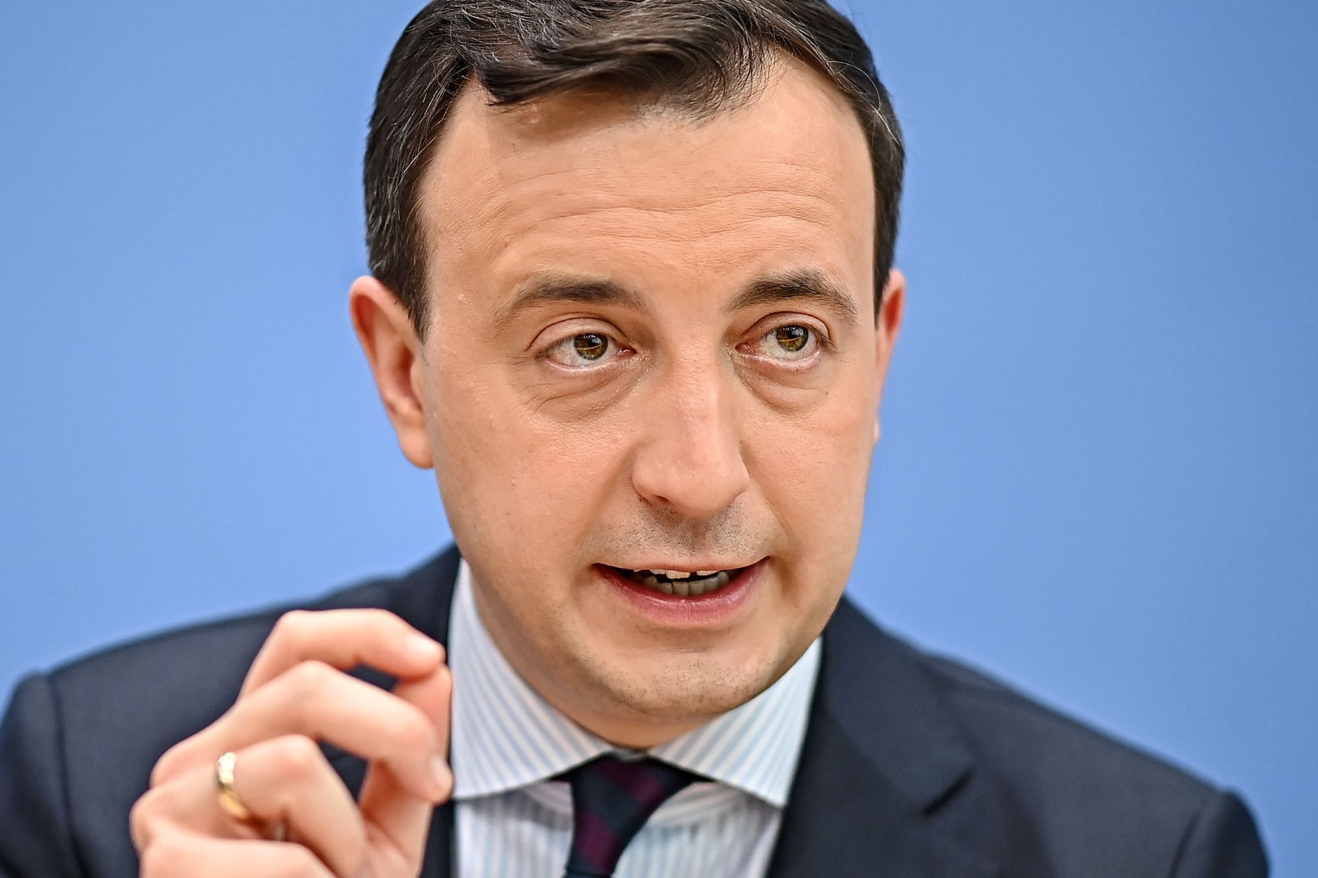 Hátat fordítottak szavazóiknak a német szociáldemokraták Ziemiak szerint