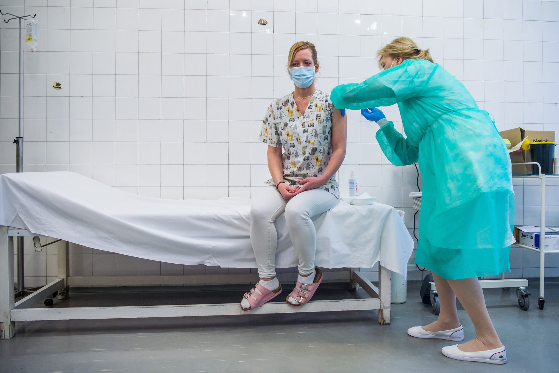 Plusz egy dózis kinyerhető a Pfizer-vakcinákból