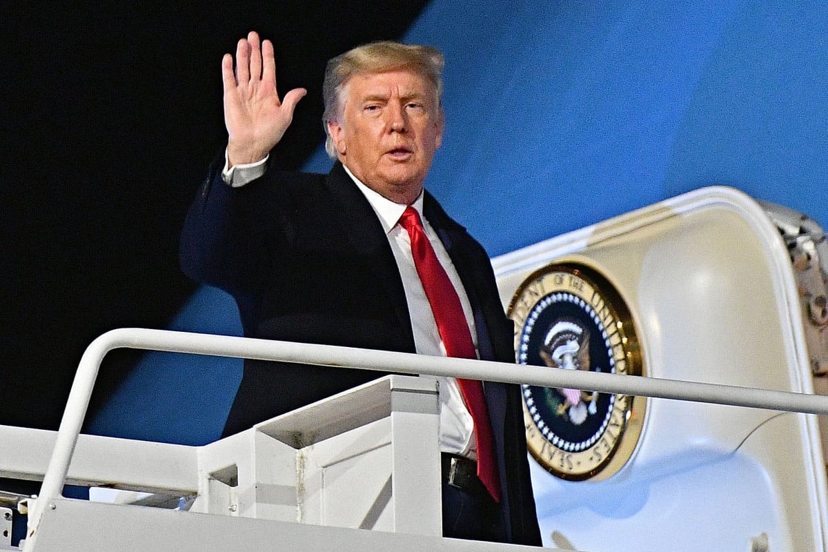 Végleg felfüggesztette Trump fiókját a Twitter