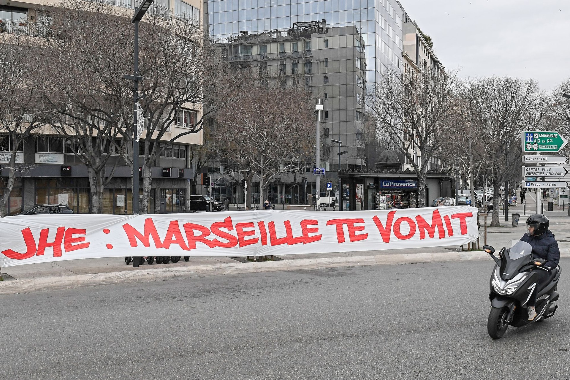 Az ultrák felgyújtották az edzőközpontot