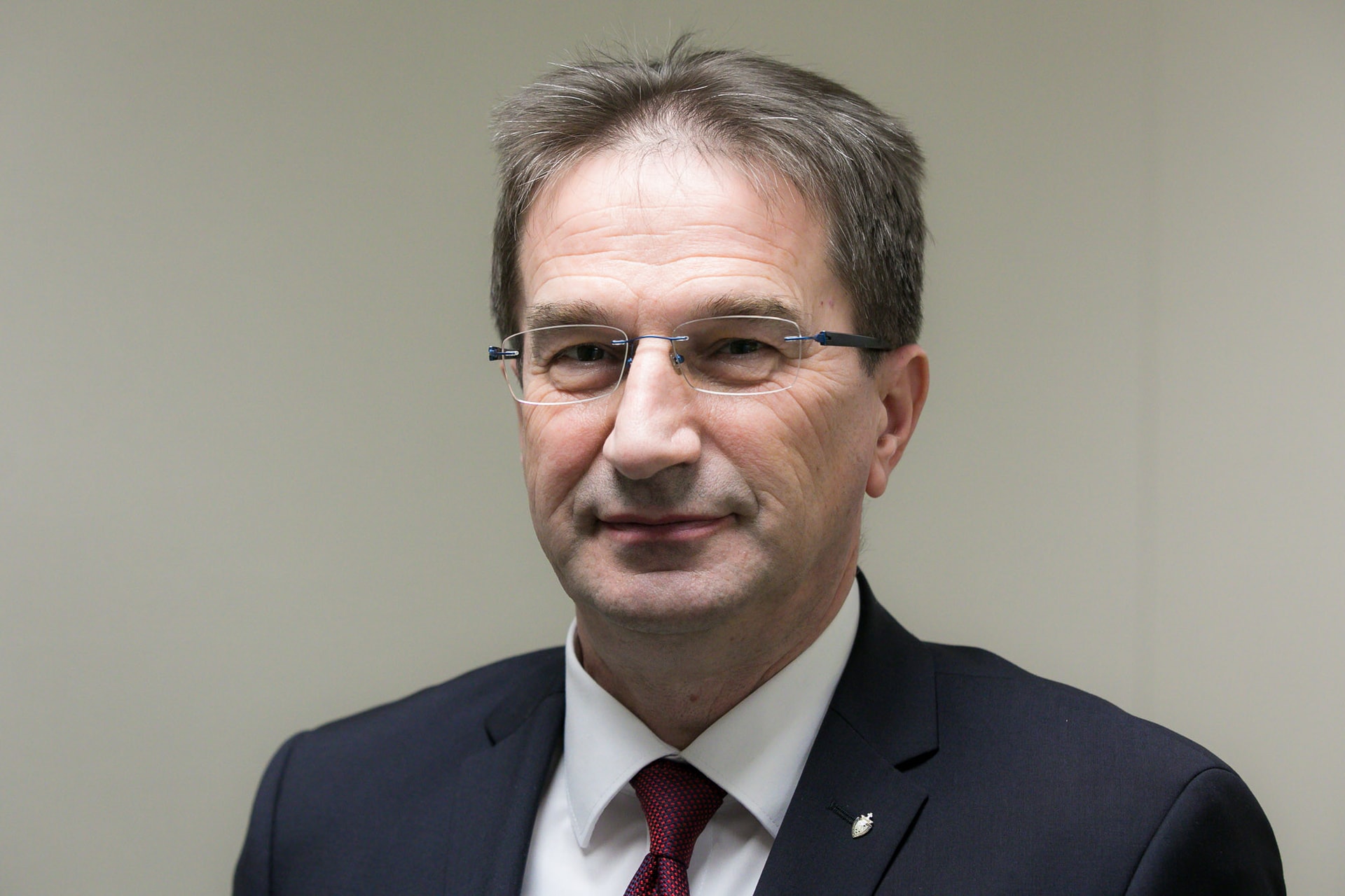 „Most az álcivilek szálltak be a felelőtlenségi versenybe”