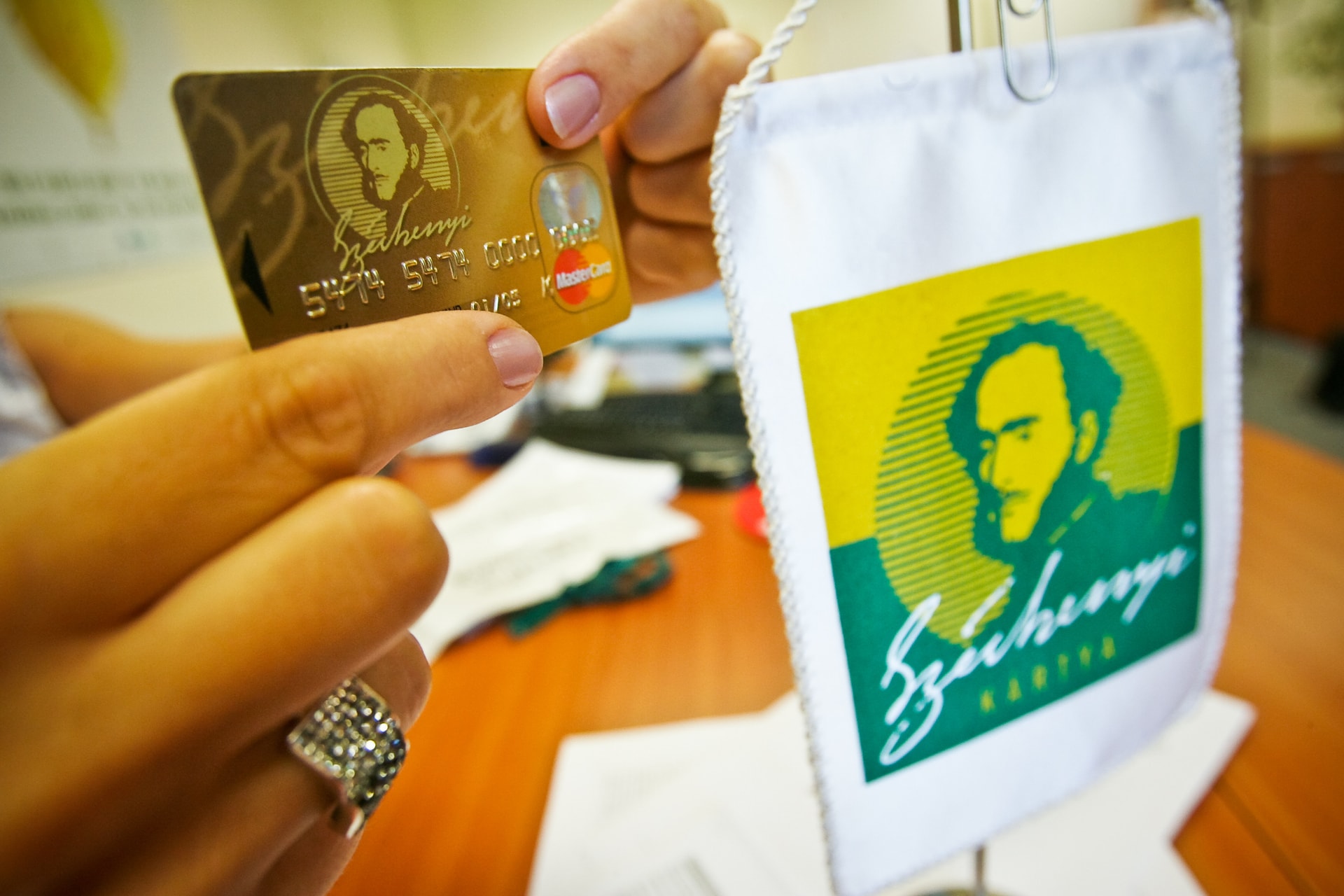 Duplájára emelkedik a Széchenyi Kártya hitelkerete