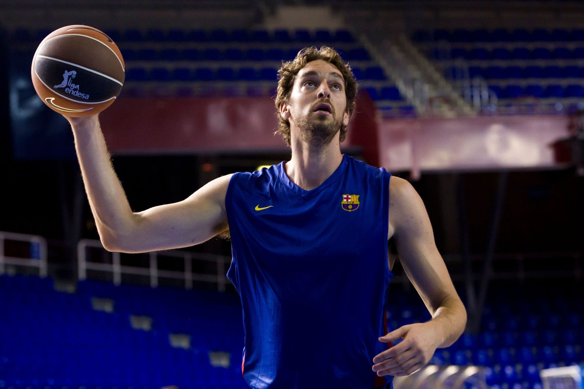 Pau Gasol húsz év után visszatér a Barcelonába