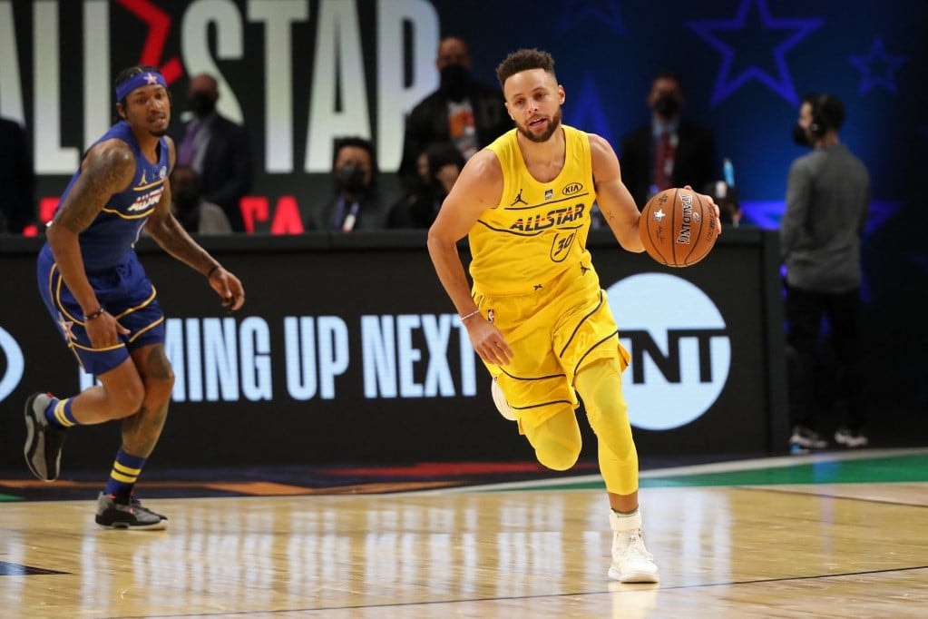 Steph Curry kiállítása a Hírességek Csarnokában