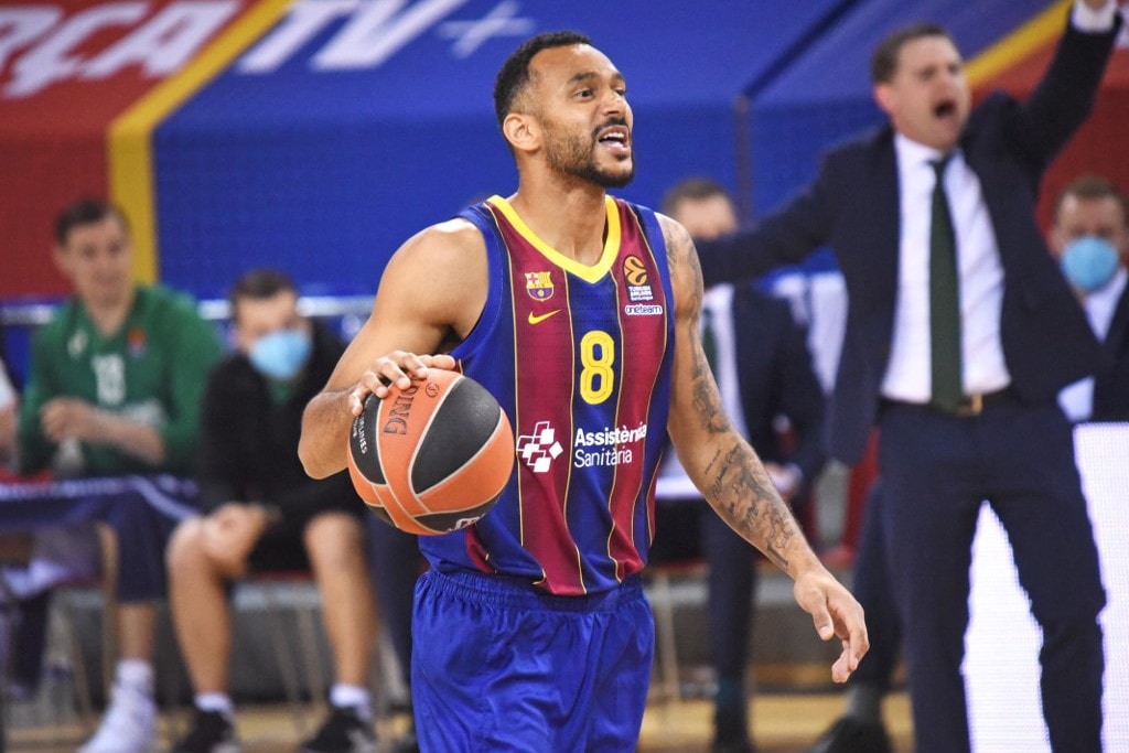 Óriásit zsákolt a Barcelona meccsén Hanga Ádám