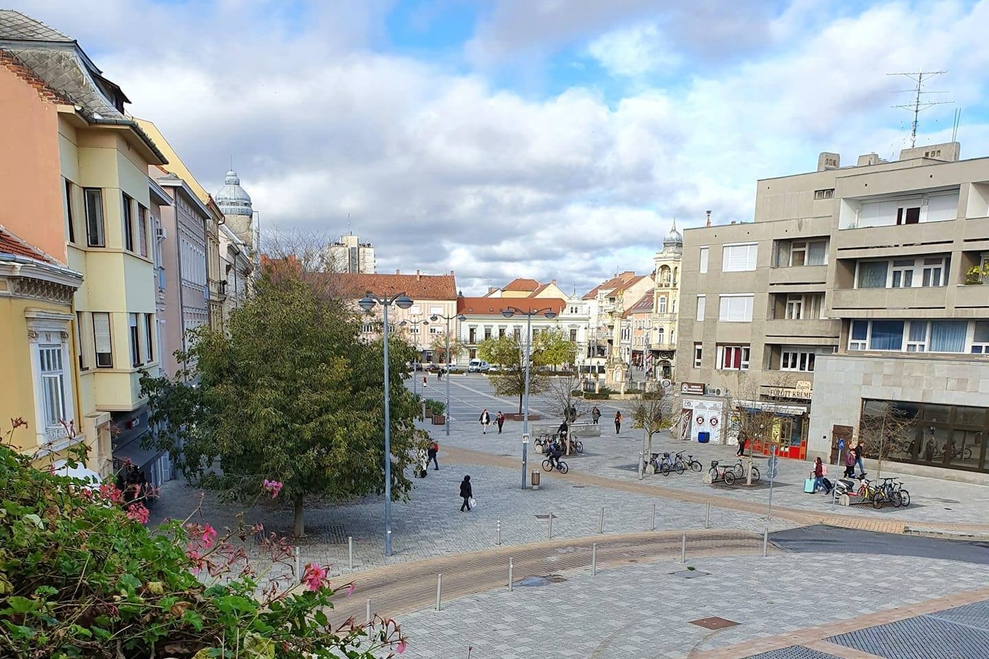 Értékes belvárosi ingatlanokat adna el Szombathely önkormányzata