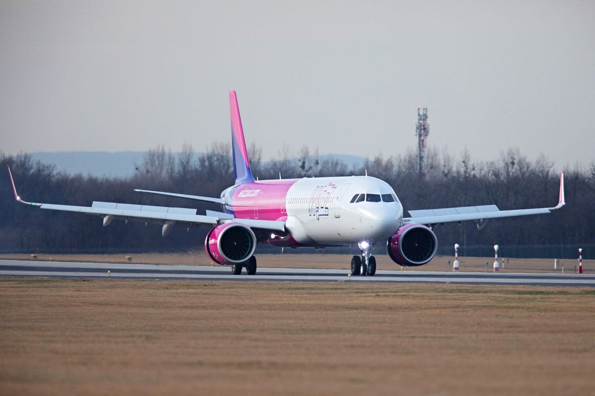 Ezúttal 18 órás késést gyűjtött be a WizzAir